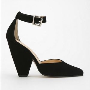 Modern Vice Black Heels